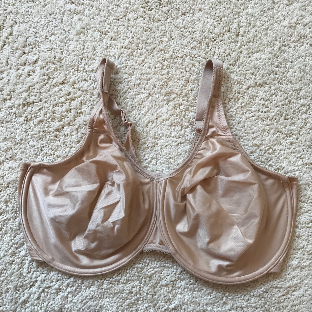 Wacoal Bra in Beige.  Size 44 DDD